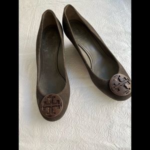 Tory Burch Gray Suede Espadrilles Size 7.5 B